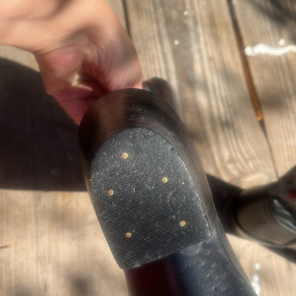 Gypsy rose size 8 cowgirl boots 
Gorgeous red and black with rhinestones - Picture 9 of 17